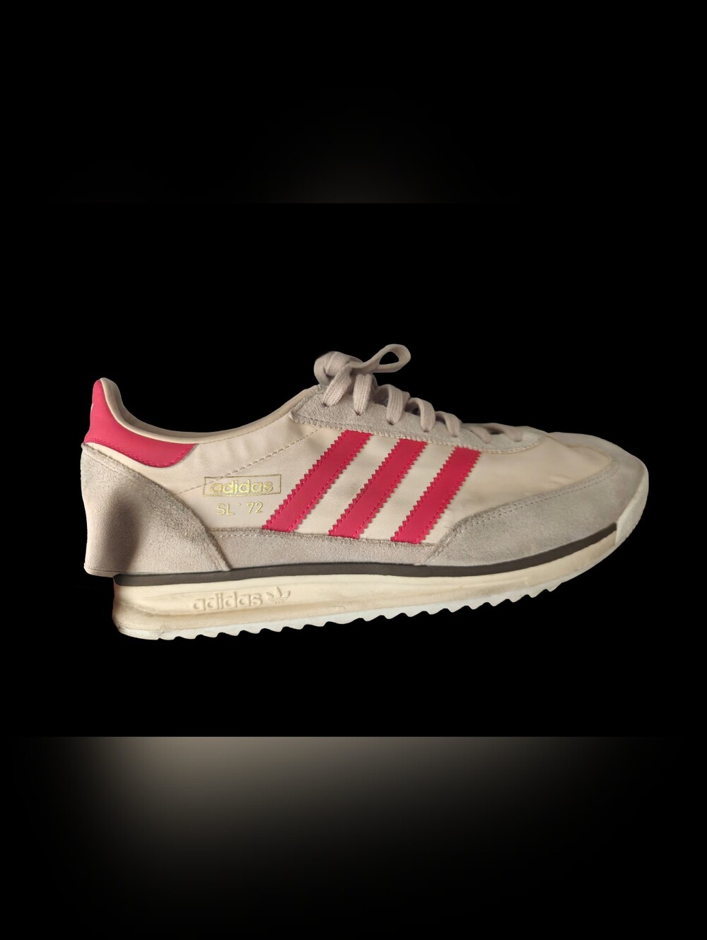 adidas SL 72 Sneakers in Beige/Tan with Red Stripes and Gold Logo